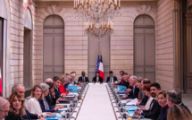 Premier Conseil des ministres express, Barnier invite son équipe à la modestie