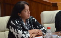 Assemblée : Joëlle Frébault sort du rang mais "reste" à l’UPLD