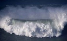 Les Pays-Bas inaugurent la machine créant les plus grandes vagues artificielles au monde