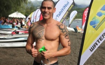 Waterman – Focus sur Atamu Conti. Avec son père, il vit sa passion pour l’océan à 100%.