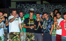 "Adieu Sylvain", à Punaauia, ils rendent hommage à leur ami disparu dans le crash d'hélicoptère de Nouméa