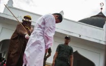 Indonésie: la province d'Aceh va commencer à donner coups de bâton aux homosexuels