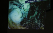 Cyclones : Au-delà de trois jours les prévisions sont très aléatoires