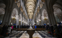 Notre-Dame célèbre sa première messe depuis cinq ans