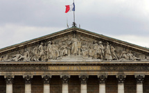 Budget: avec la "loi spéciale", des aides espérées en suspens