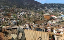 Cyclone: course contre la montre pour secourir les habitants de Mayotte dévasté