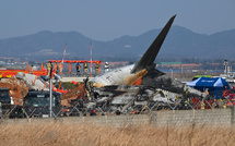 La Corée du Sud lance l'inspection de tous ses Boeing 737-800 après le pire crash sur son sol