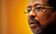 "Il se trompe d'époque": la polémique enfle après les propos de Macron sur l'Afrique