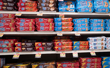 En pleines négociations avec les supermarchés en France, Mondelez critiqué pour ses hausses de prix