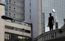 Des envahisseurs sur les toits pour inciter les Hongkongais à "lever la tête"