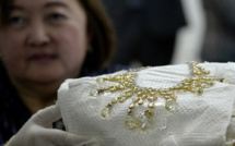 Philippines: la collection étincelante de bijoux de la famille Marcos bientôt aux enchères?