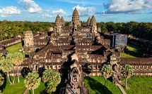 Provoqués par des influenceurs, les singes d'Angkor Vat attaquent les touristes