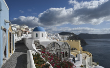 Grèce: nouvelles secousses sismiques au large de Santorin, dont l'une supérieure à 5