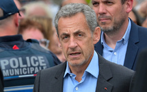 Nicolas Sarkozy équipé d'un bracelet électronique, une première pour un ex-président