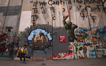 Israël attend du Hamas la libération de trois otages vivants pour sauver la trêve