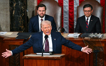 Volte-face de Trump qui recule sur les droits de douane imposés au Canada et au Mexique