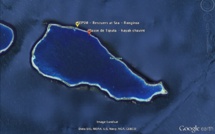 Deux touristes tombent d'un kayak dans la passe de Tiputa