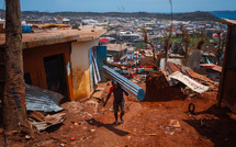 Trois mois après le cyclone Chido, l'économie de Mayotte peine à se relancer