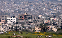 Israël promet de poursuivre l'offensive à Gaza après des frappes ayant fait 330 morts