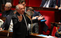 Bayrou recadre ses ministres, menaces de démission dans la balance