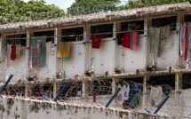 Il démolit la figure de son voisin à Hitimahana : 5 mois ferme et mandat de dépôt