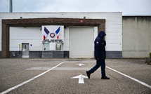 Darmanin annonce vouloir faire payer aux détenus une partie des frais d'incarcération