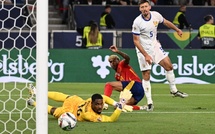 Ligue des nations: l'Espagne en finale après avoir battu la France 5-4