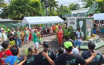 ​Une stèle en hommage aux rameurs de Tautira