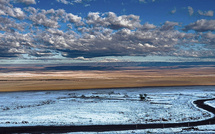 Chili : le désert d'Atacama en partie recouvert de neige