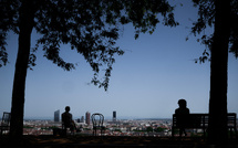 Alerte canicule sur le sud-est de la France: chaleurs étouffantes et risques d'incendies