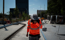 Canicule: 16 départements, dont le bassin parisien, basculent mardi en vigilance rouge