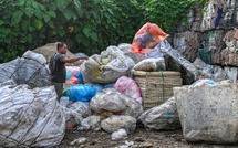 La Malaisie sévit contre les importations de déchets plastiques