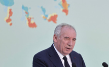 Bayrou veut toujours sortir du "piège mortel" de la dette mais donne peu d'indices
