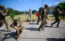 La France envisage d'instaurer un service militaire volontaire