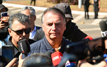 Brésil: la pression judiciaire s'accroît sur Bolsonaro malgré le soutien de Trump