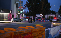 Une voiture fonce dans la foule à Los Angeles, son conducteur inculpé pour violences volontaires