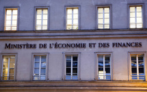 Jours fériés: réunies à Bercy, les entreprises inquiètes d'une contribution supplémentaire