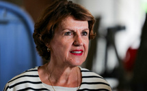 Dermatose des bovins: la ministre de l'Agriculture chez les éleveurs touchés