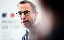 Bayrou appelle les ministres à éviter "les divergences", Retailleau veut rester