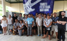 Tahiti Festival Guitare : les artistes offrent un avant-goût de la fête au lycée hôtelier de Punaauia