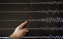 Séisme de magnitude 7,9 dans l'ouest de l'Indonésie, alerte au tsunami