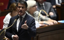 Valls en Nouvelle-Calédonie mardi pour tenter de sauver l'accord de Bougival