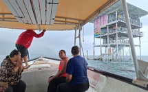 Des visites avant le démontage de la tour