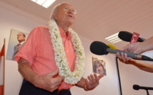 Pays associé : "Ah, vous savez, c’est dur d’être français !" (Flosse)