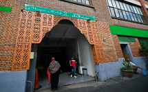 Vif émoi après la découverte d'au moins neuf têtes de cochon devant des mosquées en Ile-de-France