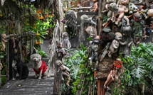 A Mexico, la macabre île des poupées qui a inspiré Tim Burton et Lady Gaga