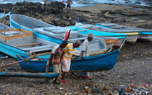 Trois migrants, dont deux enfants, retrouvés morts après le naufrage d'une embarcation à Mayotte