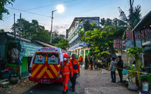 Ecole effondrée en Indonésie: plus aucun signe de vie, lourd bilan redouté