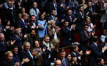 Coup de tonnerre à l'Assemblée: le RN obtient une victoire "historique" contre l'accord franco-algérien de 1968