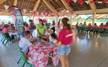 Un “village rose” pour sensibiliser Tautira